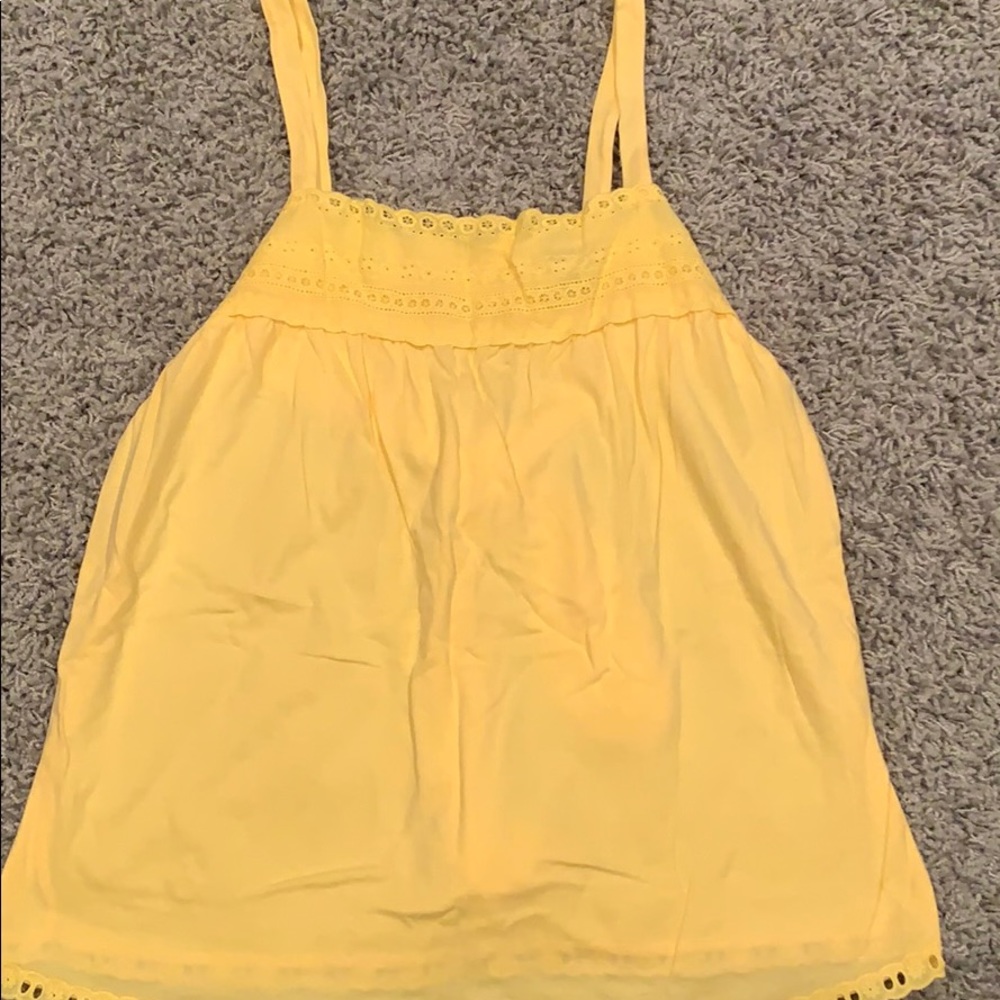 NWT Juniors Medium Tie Back Tank Top ❤️ Rocks